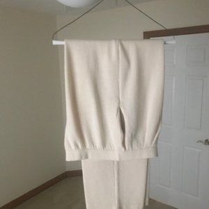 St. John Basics Women's Pants - Size 10